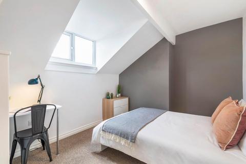 6 bedroom house to rent, Delph Lane, Leeds LS6