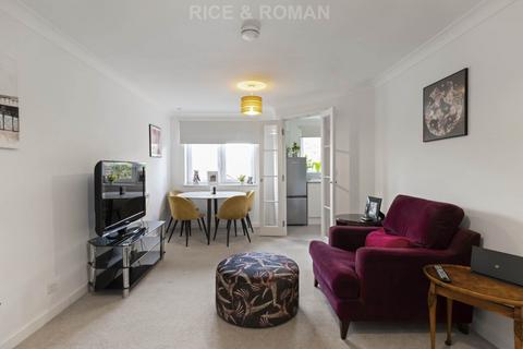 2 bedroom retirement property for sale, Manor Road North, Esher KT10
