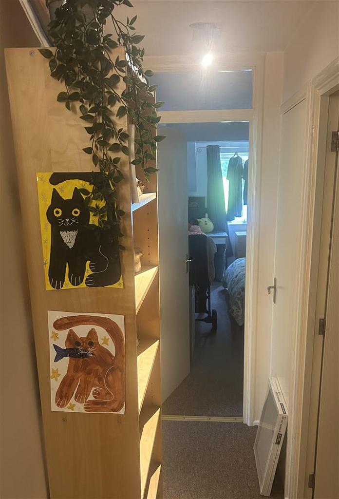 Hallway.jpg