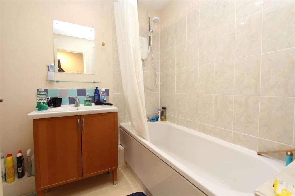 Bathroom.JPG