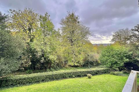 3 bedroom flat for sale, Weston Park West, Bath
