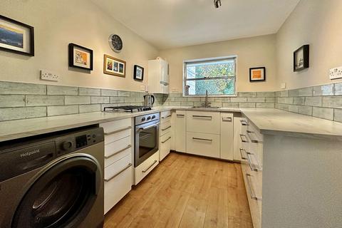3 bedroom flat for sale, Weston Park West, Bath