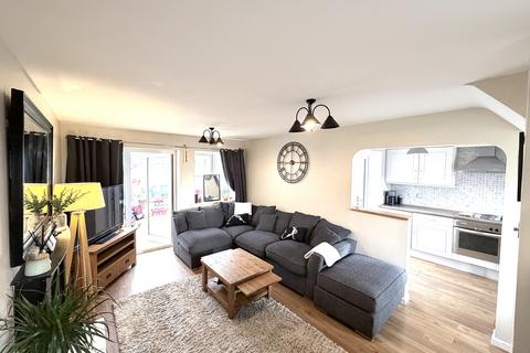 undefined, Llantwit Fardre, Pontypridd CF38