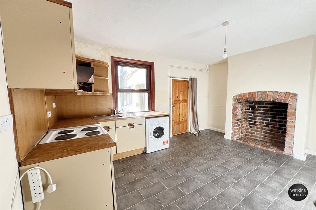 Kitchen dining room