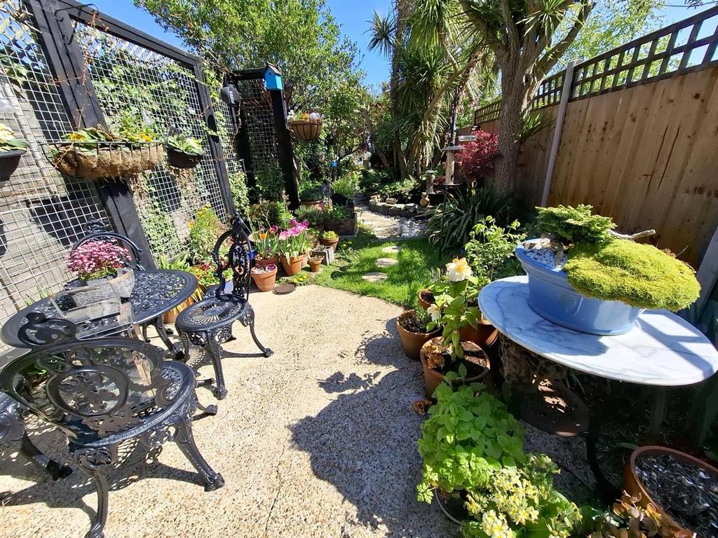 Market Place Garden (4).jpg