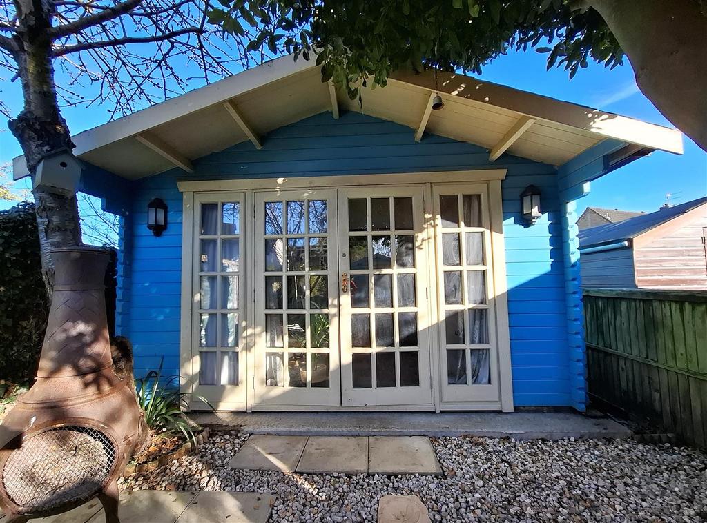 Log Cabin.jpg
