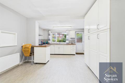 3 bedroom semi-detached house for sale, Gorse Avenue, South Shields
