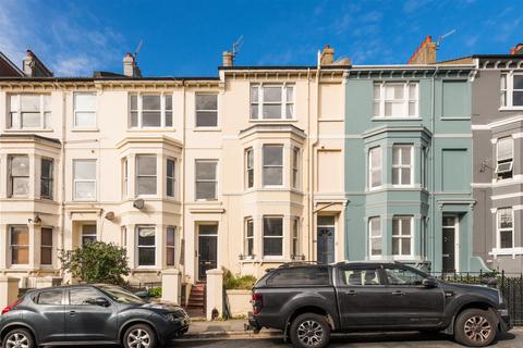 Queens Park Road, Brighton