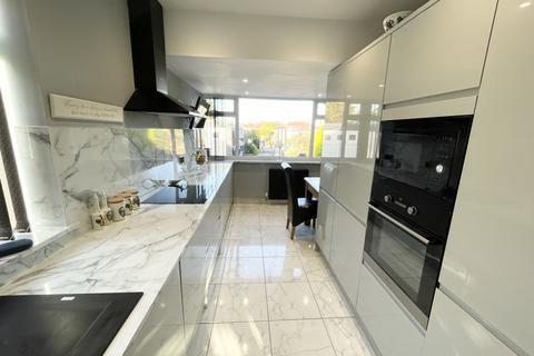 3 bedroom bungalow for sale, North Drive, Cleveleys FY5