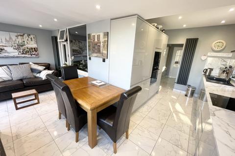 3 bedroom bungalow for sale, North Drive, Cleveleys FY5