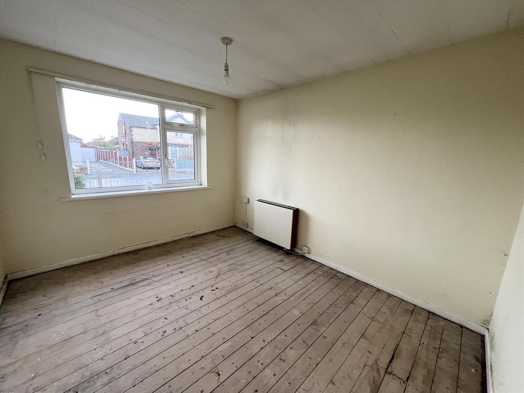 Bed 3 Dinning room