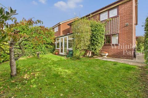 4 bedroom detached house for sale, Burton Close, Diss