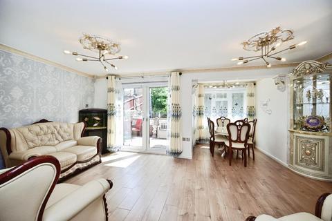 3 bedroom detached house for sale, Stag Road, Chatham