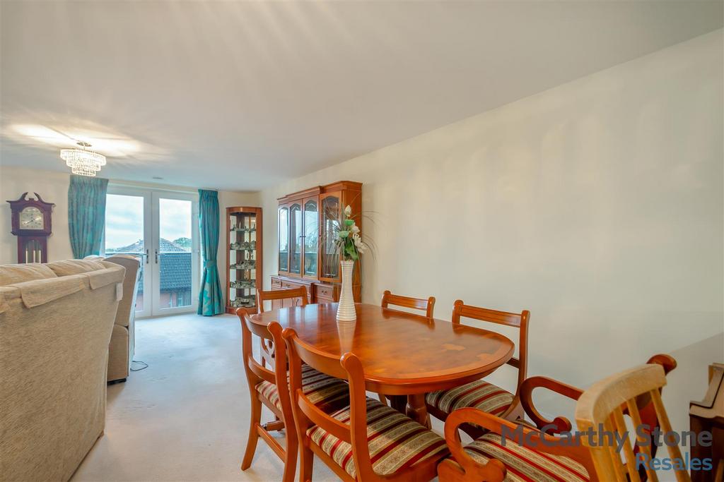 8667849-interior19.jpg