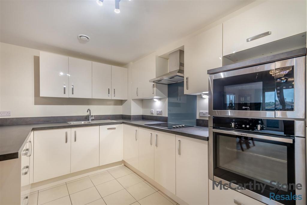 8667849-interior20.jpg
