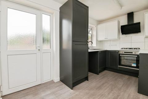 12 Kabale Close, Tiverton, EX16 5QB