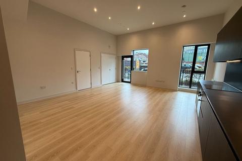 3 bedroom townhouse to rent, Dutton Street, Manchester