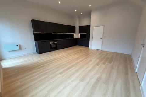3 bedroom townhouse to rent, Dutton Street, Manchester