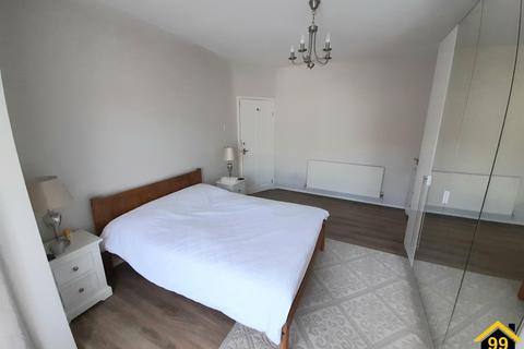 undefined, Ophir Road, Portsmouth, Hampshire, PO2