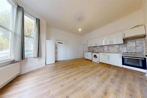 Cavendish Road, Kilburn NW6