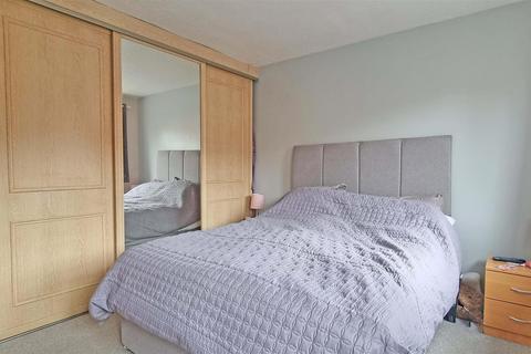 29 Glebe Road, Alvechurch, Birmingham, B48 7PS
