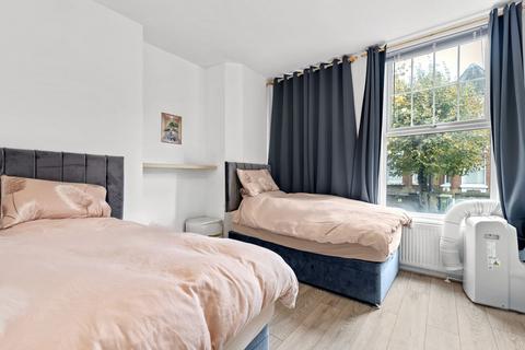 undefined, Forburg Road, London, N16