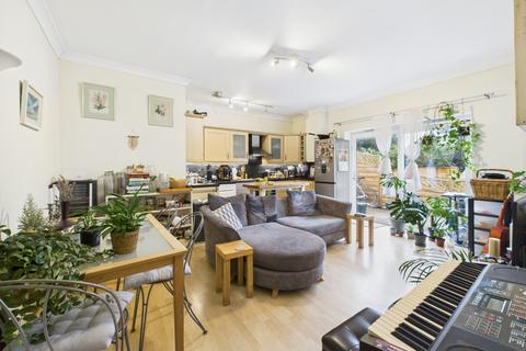 2 bedroom apartment for sale, Albany Park, Albany Road, Cheltenham, Gloucestershire, GL50