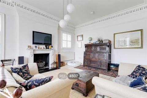 2 bedroom apartment to rent, Nottingham NG7