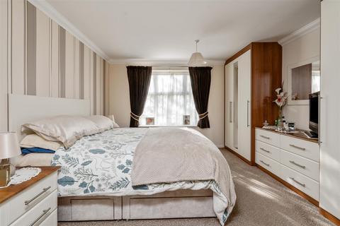 2 bedroom apartment for sale, Landor Road, Knowle, Solihull