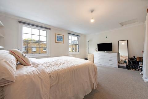 2 bedroom flat to rent, Queensbridge Road, London E2