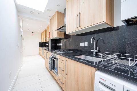 undefined, Uxbridge Road, Ealing, Southall, UB1