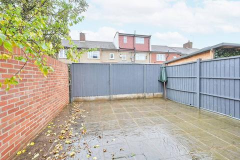 undefined, Uxbridge Road, Ealing, Southall, UB1