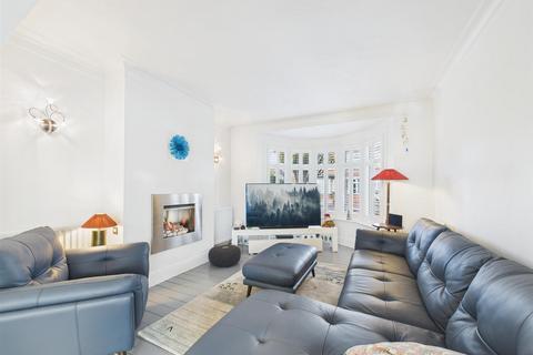 3 bedroom semi-detached house for sale, Chollerford Avenue, Whitley Bay