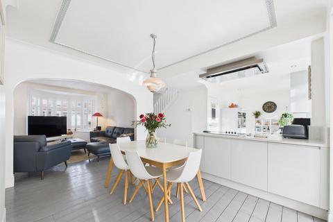 3 bedroom semi-detached house for sale, Chollerford Avenue, Whitley Bay