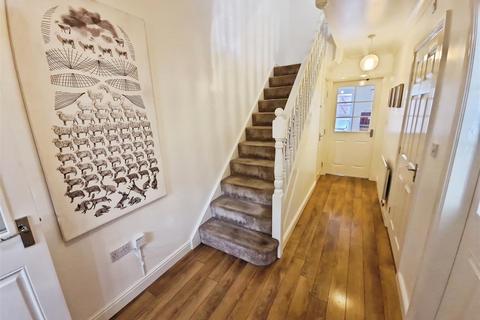 4 bedroom semi-detached house for sale, Crewe Road, Sandbach