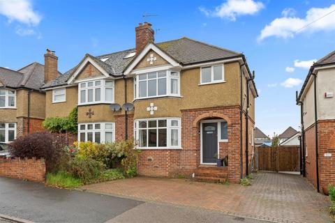 Byrefield Road, Guildford