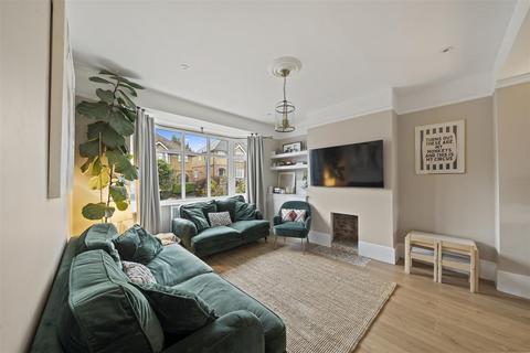 3 bedroom house for sale, Byrefield Road, Guildford