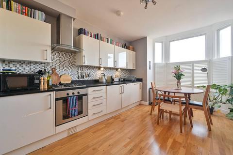 Wandsworth Road, Clapham, London, SW8