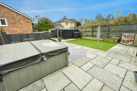 undefined, Pen Llwyn, Bridgend, CF31