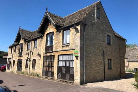 3 bedroom apartment to rent, Sherborne Street, Lechlade