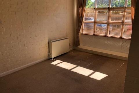 3 bedroom apartment to rent, Sherborne Street, Lechlade