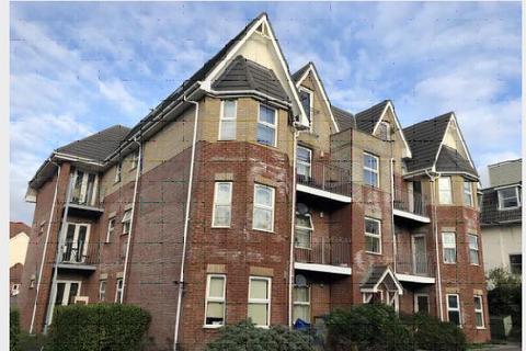 2 bedroom flat to rent, Florence Road, Bournemouth BH5
