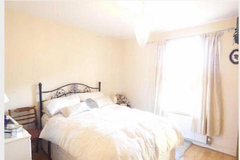 2 bedroom flat to rent, Florence Road, Bournemouth BH5