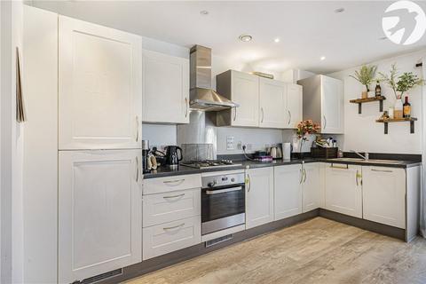 2 bedroom flat for sale, Renwick Drive, Bromley, Kent, BR2