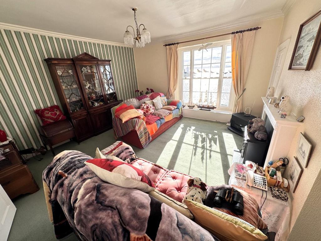 Bedroom one / first floor lounge