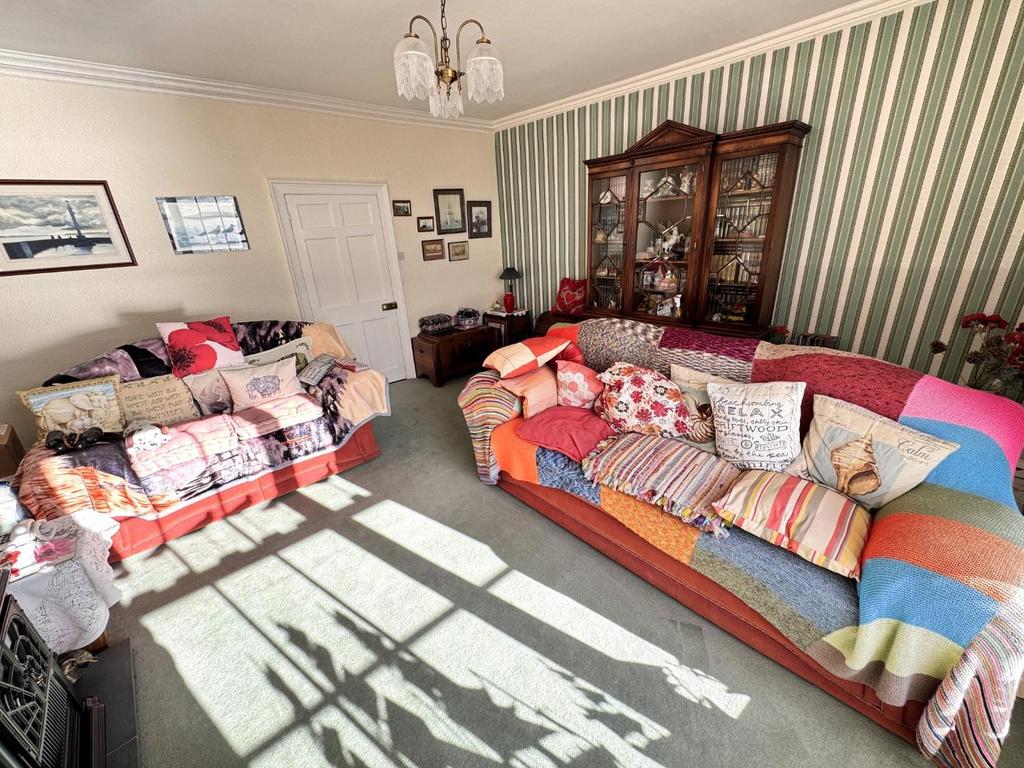 Bedroom one / first floor lounge