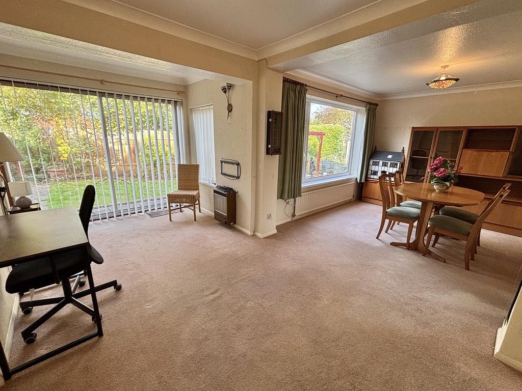 Living/Dining Room