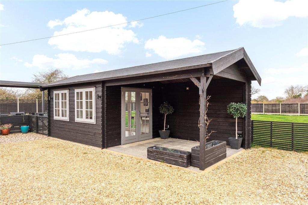 Outbuilding/Study