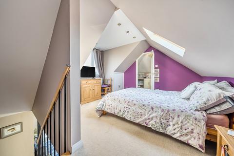 3 bedroom bungalow for sale, Tynley Grove, Guildford GU4