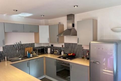 2 bedroom apartment to rent, Wharf Road, Wharf Road NG7